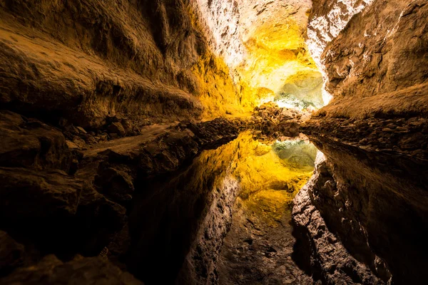 ランサローテ島、カナリア諸島、S グリーン洞窟 (クエバ デ ロス ベルデス) — ストック写真