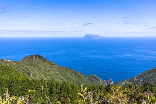 Landschaft der Insel der Blumen. Azoren, Portugiesisch — Stockfoto