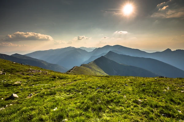 Uitzicht vanaf de top van Kasprowy suites in de Poolse Tatra bergen — Stockfoto