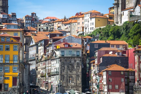 Porto, Portugal-21 může 2015: historické centrum Porto byl de — Stock fotografie