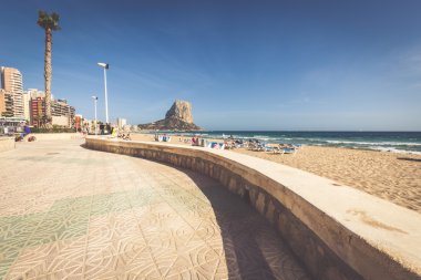 Calpe, İspanya-Nisan 2,2015: Ünlü Akdeniz tatil Calpe s