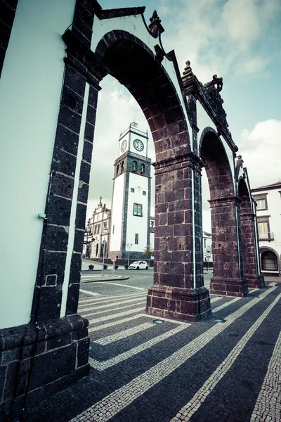 Ponta Delgada, Azores, Portekiz - 20 Nisan 2015: Portas da Cida — Stok fotoğraf