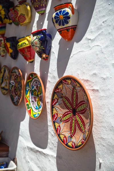 A fehér falu Mijas Costa de a tipikus ajándékbolt — Stock Fotó