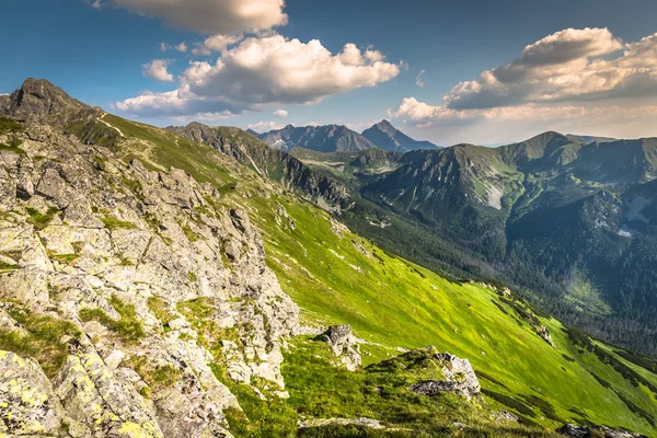 Вид з Каспрів верх зустрічі на вищому рівні в польських гори Татри — стокове фото