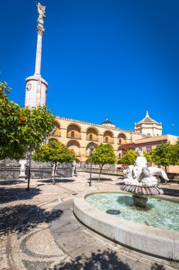 Saint Raphael Triumph heykel Cordoba, Endülüs, İspanya.