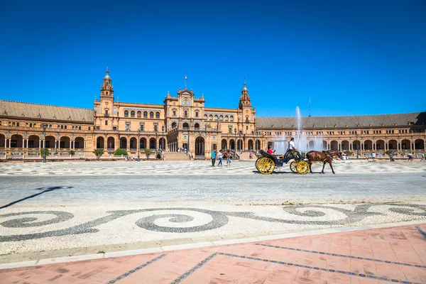 Seville, Spain -3 May, 2014: famous Plaza de Espana. Старая достопримечательность — стоковое фото