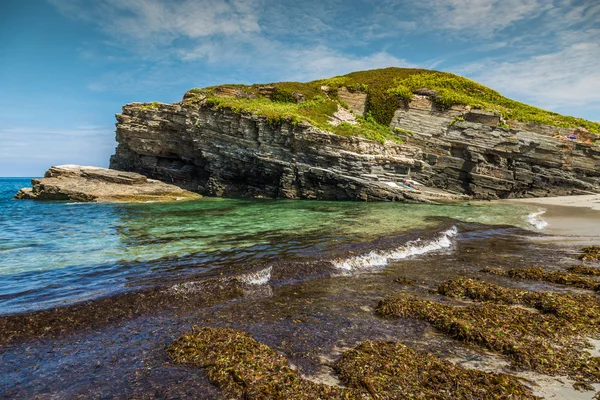 Costa rocciosa della Spagna. Galizia — Foto Stock