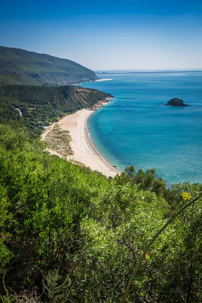 Vista de los hermosos paisajes costeros de la región de Arrabida — Foto de Stock