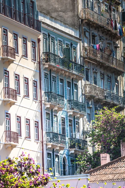 Façade de la vieille maison dans le quartier d'Alfama, Lisbonne Images De Stock Libres De Droits