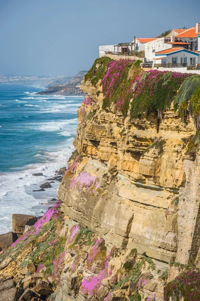 Azenhas do Mar, nadmorskie miasto Portugalii. — Zdjęcie stockowe