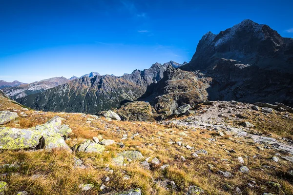 Paisagem montanhosa no parque nacional da montanha de Tatra, Zakopane, Pola — Fotografia de Stock