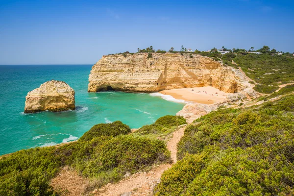 Praia de benagil pláže na pobřeží Atlantského oceánu, algarve, Portugalsko — Stock fotografie