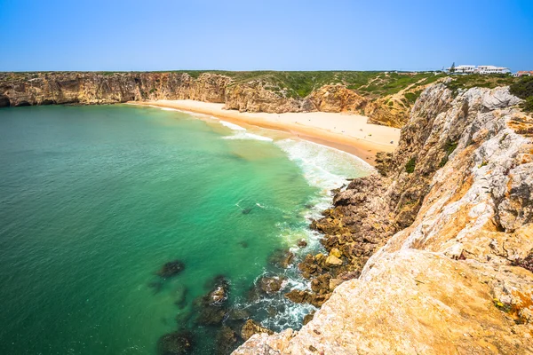 Vackra bukten och sandiga stranden Praia Beliche nära Cabo Sao — Stockfoto