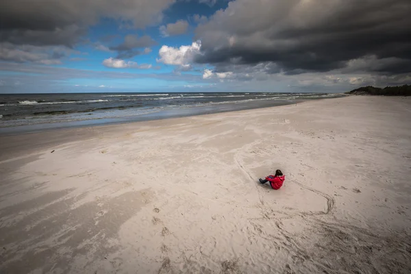 A view of beautiful sandy beach in Leba town, Baltic Sea, Poland — Stock Photo, Image