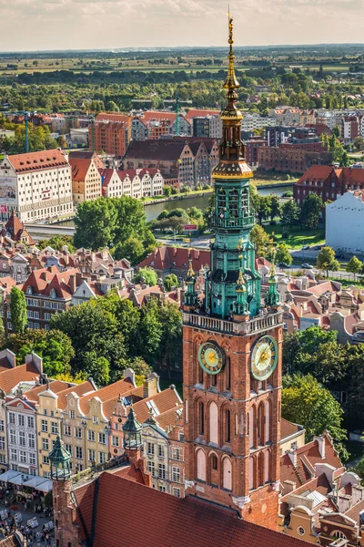 Gdansk, Polônia - 19 de setembro de 2015: Cidade Velha em Gdansk, via aérea — Fotografia de Stock