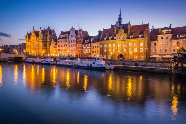 Gdańsk, Polska-Wrzesień 19, 2015: stare miasto w Gdańsku o zmierzchu — Zdjęcie stockowe