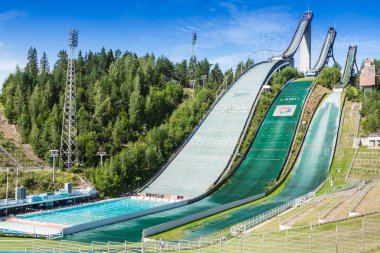 Lahti, Finlandiya - Haziran 21,2011: Kayak atlama şehrin sembolü 