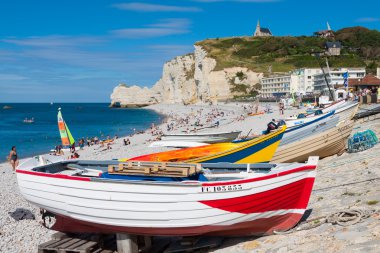 Etretat, Fransa -: etretat cliff ve kumsalı ile bilinmeyen peo