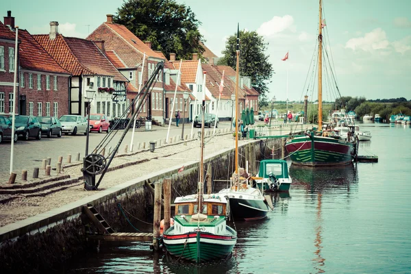 Ribe harbour Skibbroen. Old town and Ribe river,May 3, 2013 — Stock Photo, Image