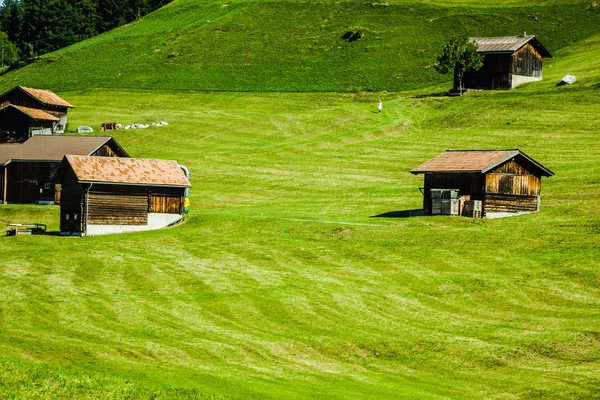 Casas de madera en Malbun en Lichtenstein, Europa —  Fotos de Stock