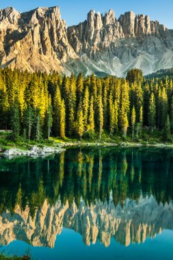 Carezza lake, val di fassa, dolomites, Alpler, İtalya