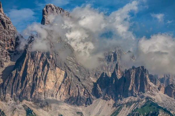 Panorama do Parque Nacional e montanhas Dolomiti em Cortina d 'Ampez — Fotografia de Stock