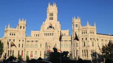 Cibeles plaza de cibeles Madrid, İspanya, binaların en belirgin sarayıdır. Bu etkileyici bina madrid Belediye Binası olduğunu.