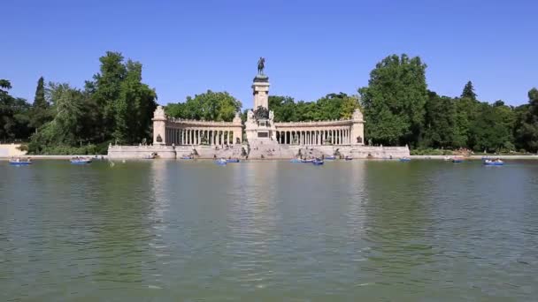 丽池公园在马德里，西班牙 — 图库视频影像
