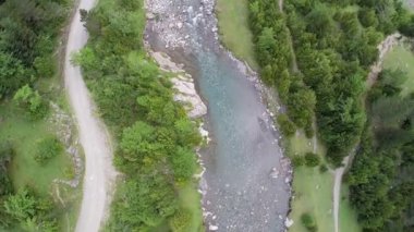 Havadan video ara Nehri parque nacional ordesa y monte perdido İspanya