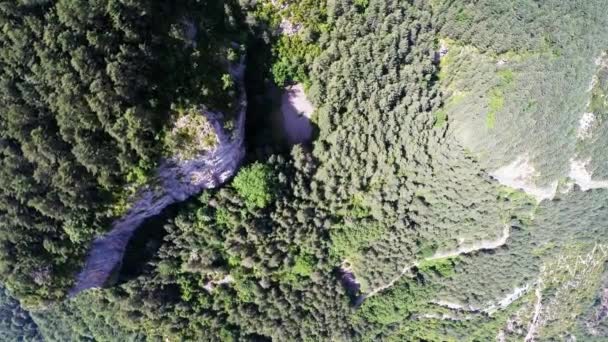 Luchtfoto video van canyon de anisclo in parque nacional ordesa y monte perdido, Spanje — Stockvideo