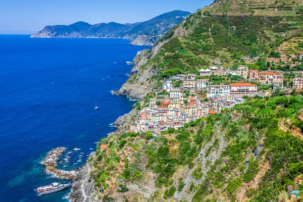 Arquitectura mediterránea tradicional de Riomaggiore, La Spezia — Foto de Stock