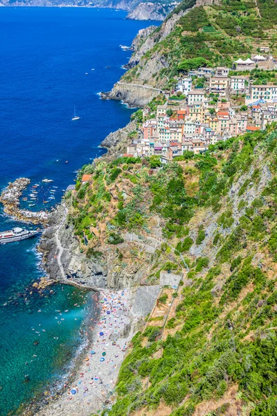 Arquitectura mediterránea tradicional de Riomaggiore, La Spezia — Foto de Stock