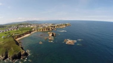 Kıyı şeridi, Galicia - güzel plajı Kuzey İspanya'nın havadan görünümü
