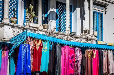 Tunis içinde belgili tanımlık çarşı el sanatları dükkan