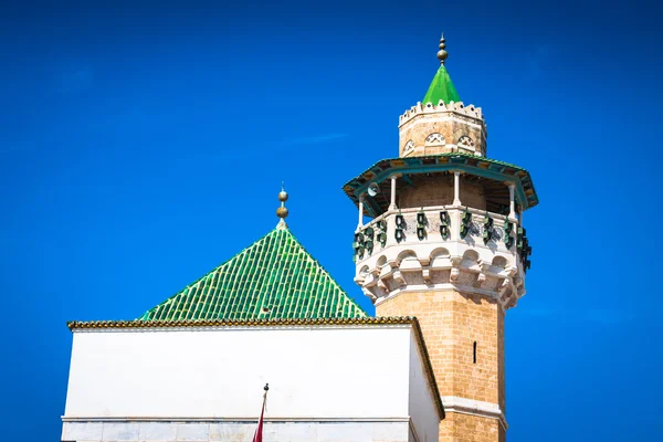 Minareto a Tunisi medina — Foto Stock