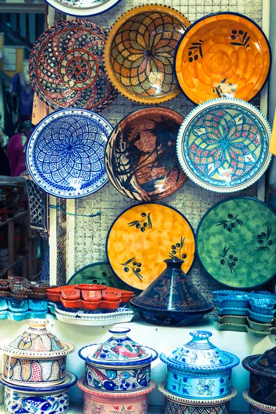 Faiança no mercado tunisiano — Fotografia de Stock