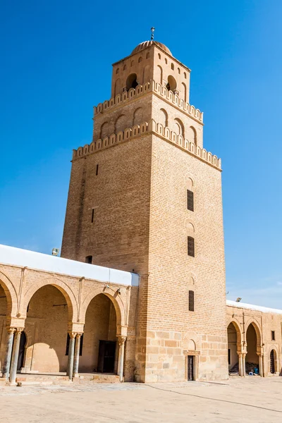 A Grande Mesquita de Kairouan (Grande Mesquita de Sidi-Uqba), Tunisi — Fotografia de Stock