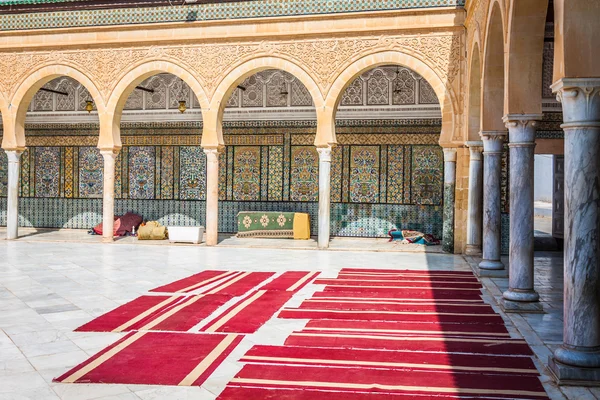 A Grande Mesquita de Kairouan na Tunísia — Fotografia de Stock