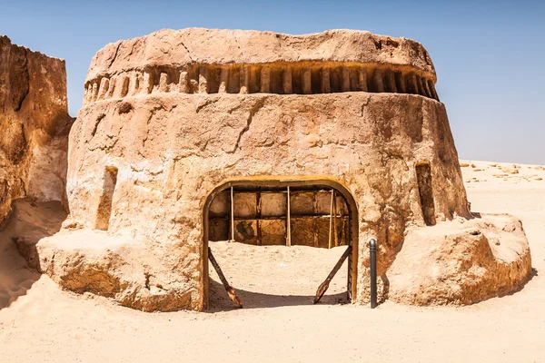 Buildings in Ong Jemel, Tunisia. Ong Jemel is a place near Tozeu — Stock Photo, Image