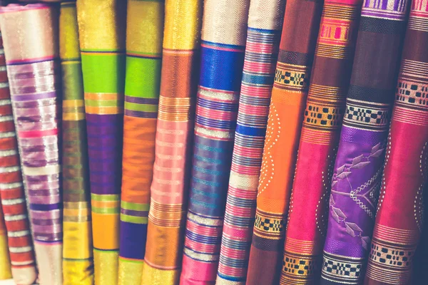 Artisanat tourné au marché au Maroc — Photo