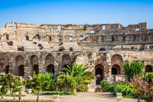 Tunisia. El Jem (ancient Thysdrus). Ruins of the largest colosse — Stock Photo, Image