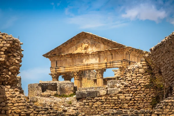 Cidade romana antiga na Tunísia, Dougga — Fotografia de Stock