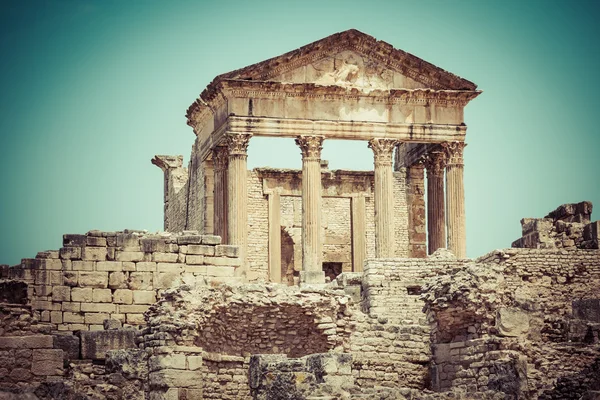 Dougga, Roman Ruins: A Unesco World Heritage Site in Tunisia — Stock Photo, Image