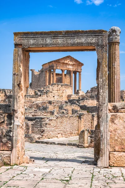 Dougga, ruinas romanas: Patrimonio de la Humanidad de la Unesco en Túnez — Foto de Stock