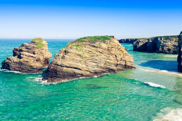 Berühmtes spanisches Reiseziel, Strand der Kathedralen (playa de las cated — Stockfoto