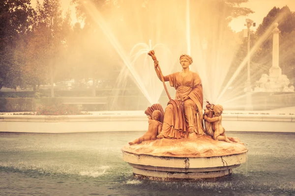 Diana mýtus. Ozdobné fontány palác v Aranjuezu, Madr — Stock fotografie