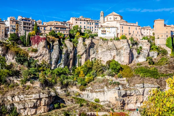 Úžasné Španělsko - město na skalách útesu - cuenca — Stock fotografie