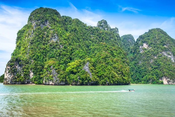 Felsen und Meereslandschaft auf Insel in Thailand, Phuket — Stockfoto