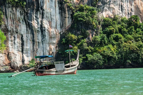 Traditionelles thailändisches boot, thailand, phuket — Stockfoto