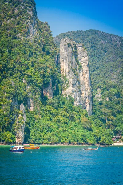 Krásné tropické ostrovy v exotické ráje v Thajsku. — Stock fotografie